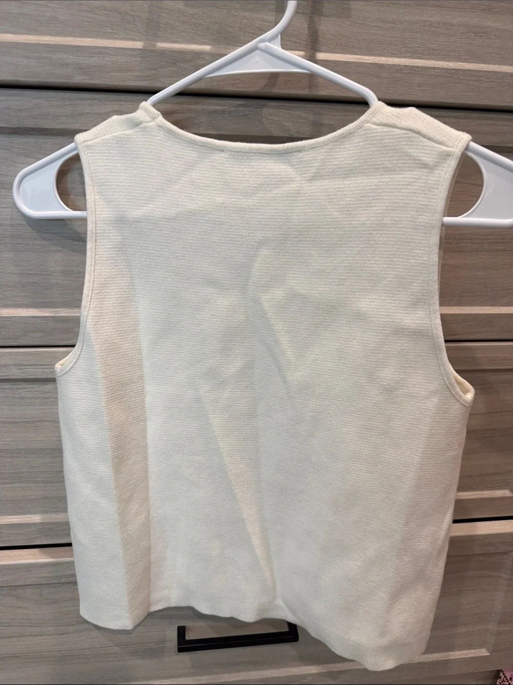 Zara Cream Sleeveless knit Tank with Black Center Stitch - Picture 3 of 3